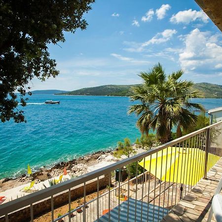 Villa Amarela Seget Vranjica Buitenkant foto