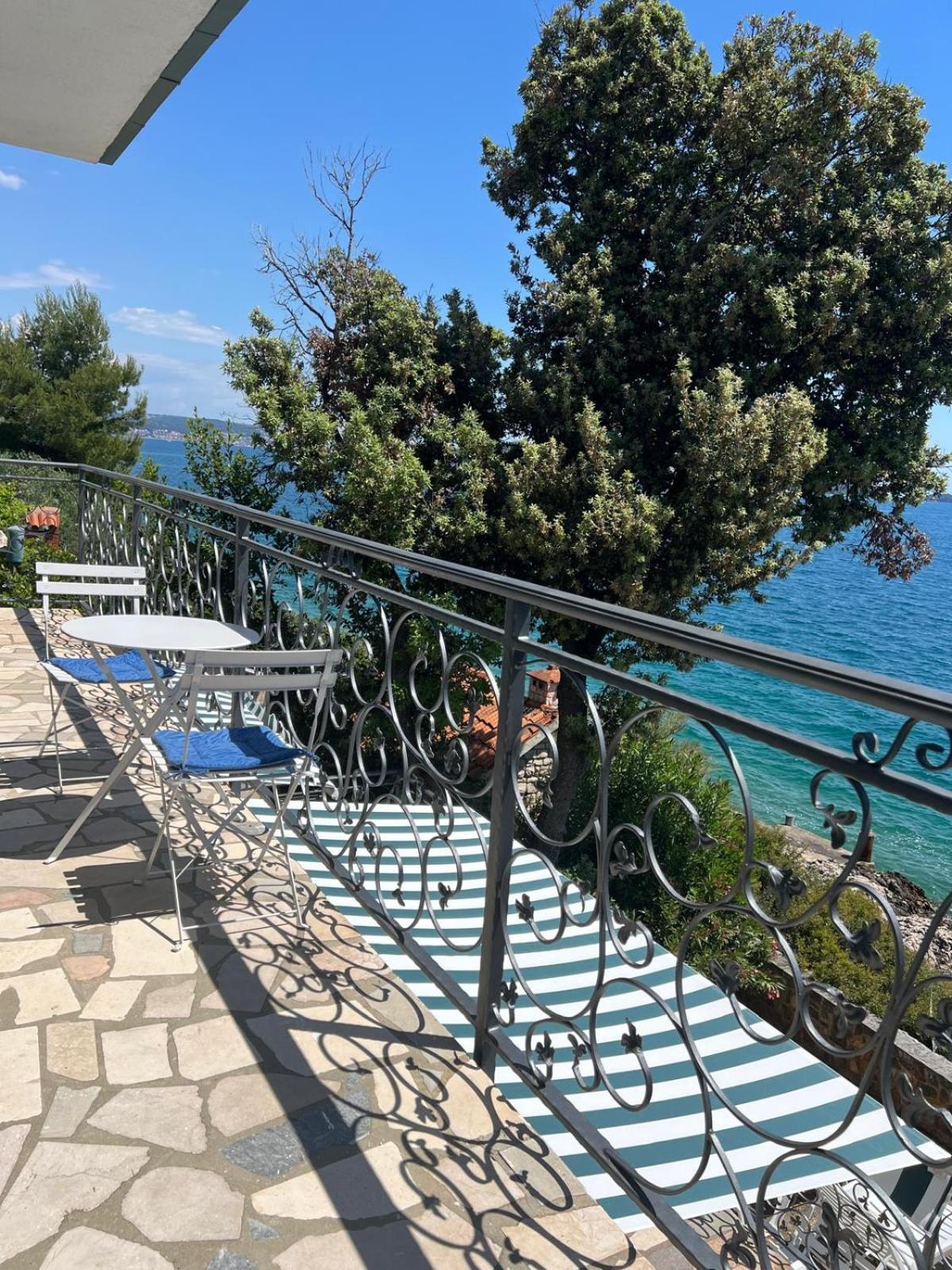 Villa Amarela Seget Vranjica Buitenkant foto