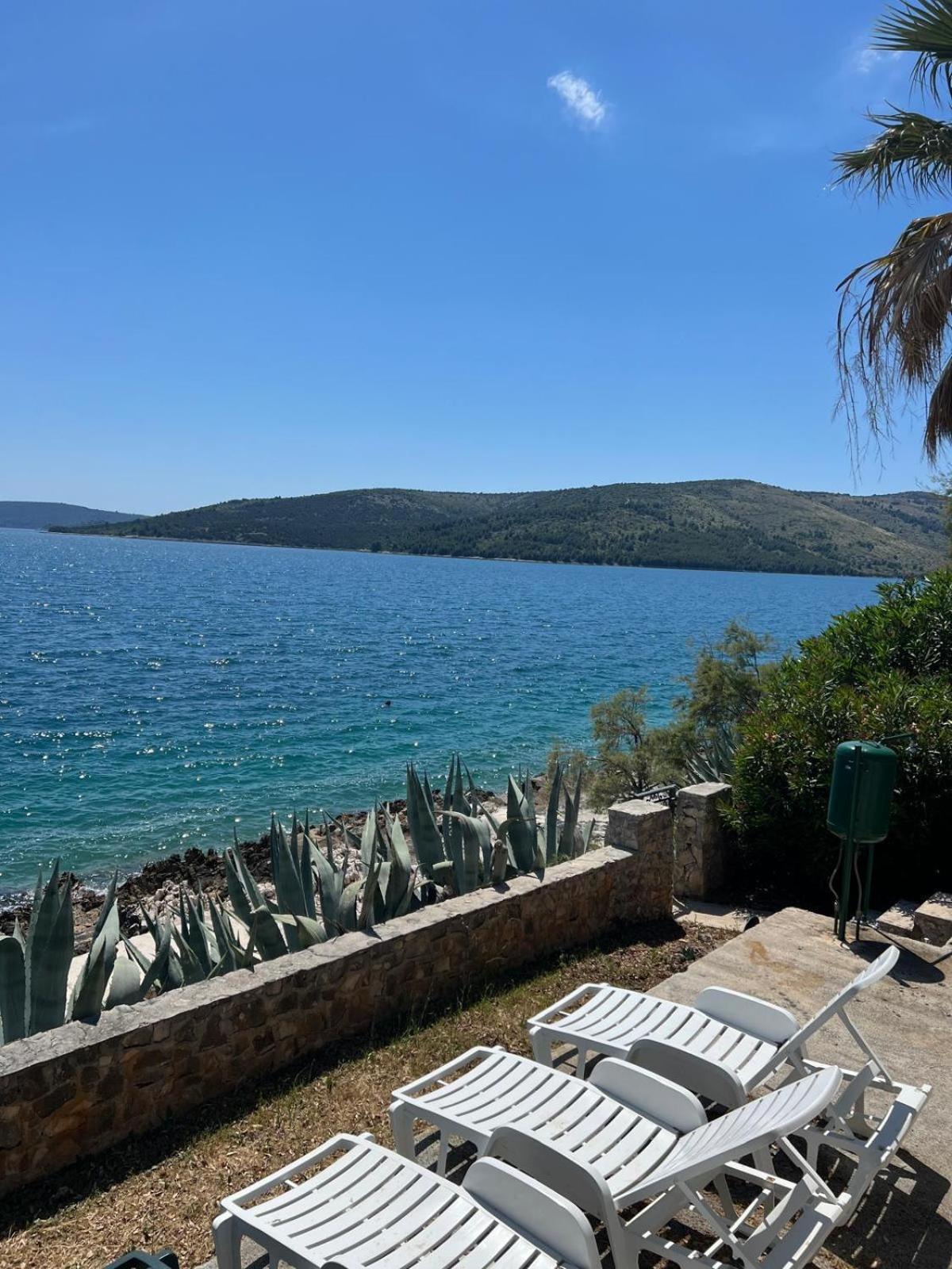 Villa Amarela Seget Vranjica Buitenkant foto