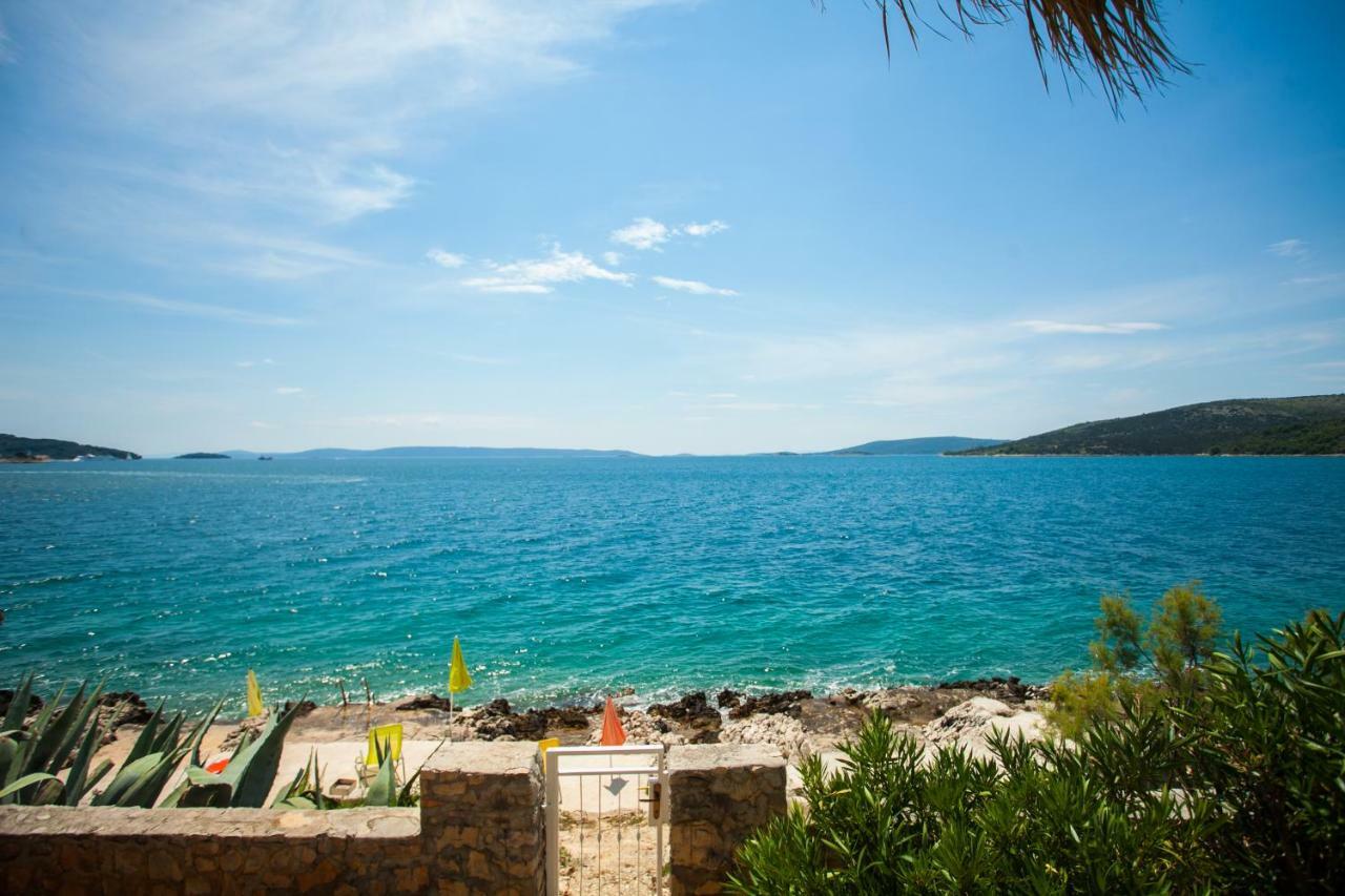Villa Amarela Seget Vranjica Buitenkant foto