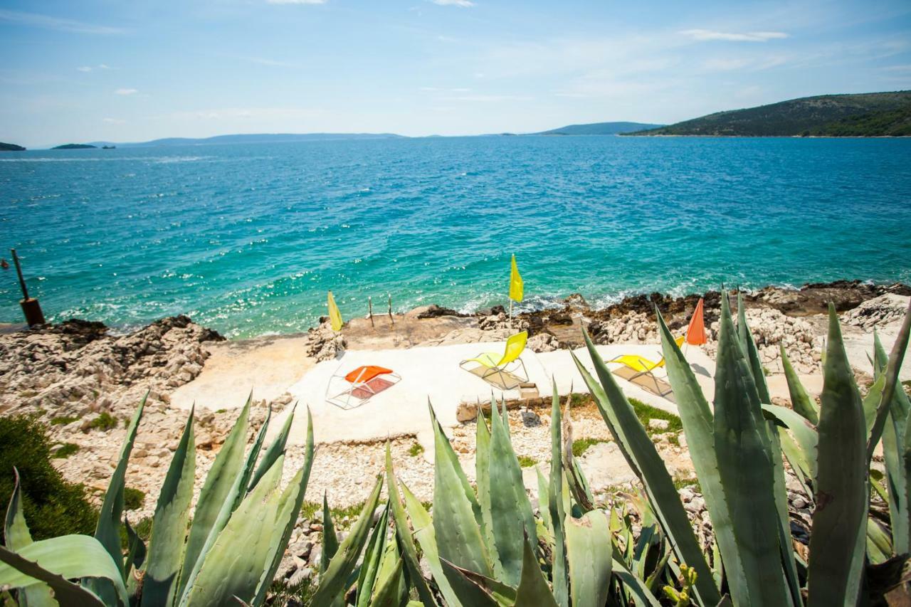 Villa Amarela Seget Vranjica Buitenkant foto