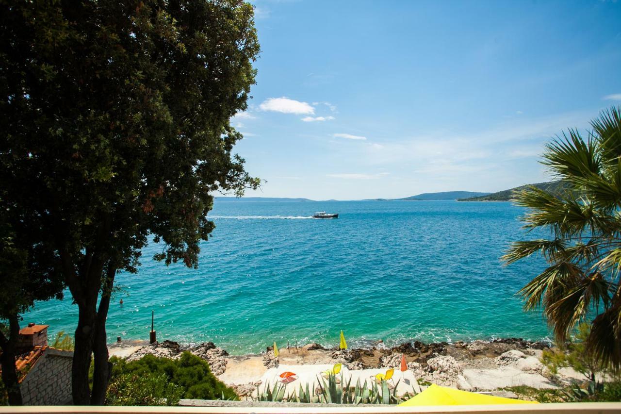 Villa Amarela Seget Vranjica Buitenkant foto