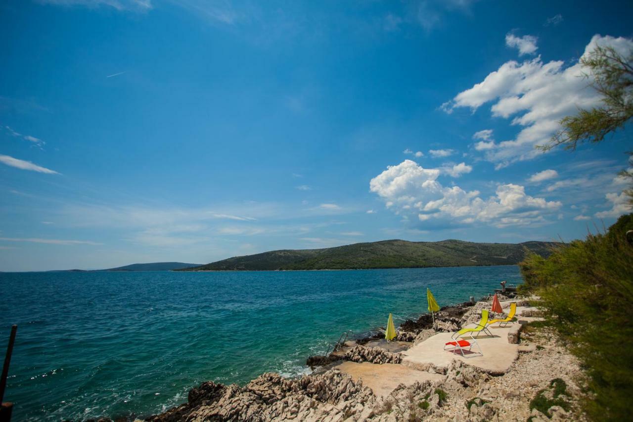 Villa Amarela Seget Vranjica Buitenkant foto