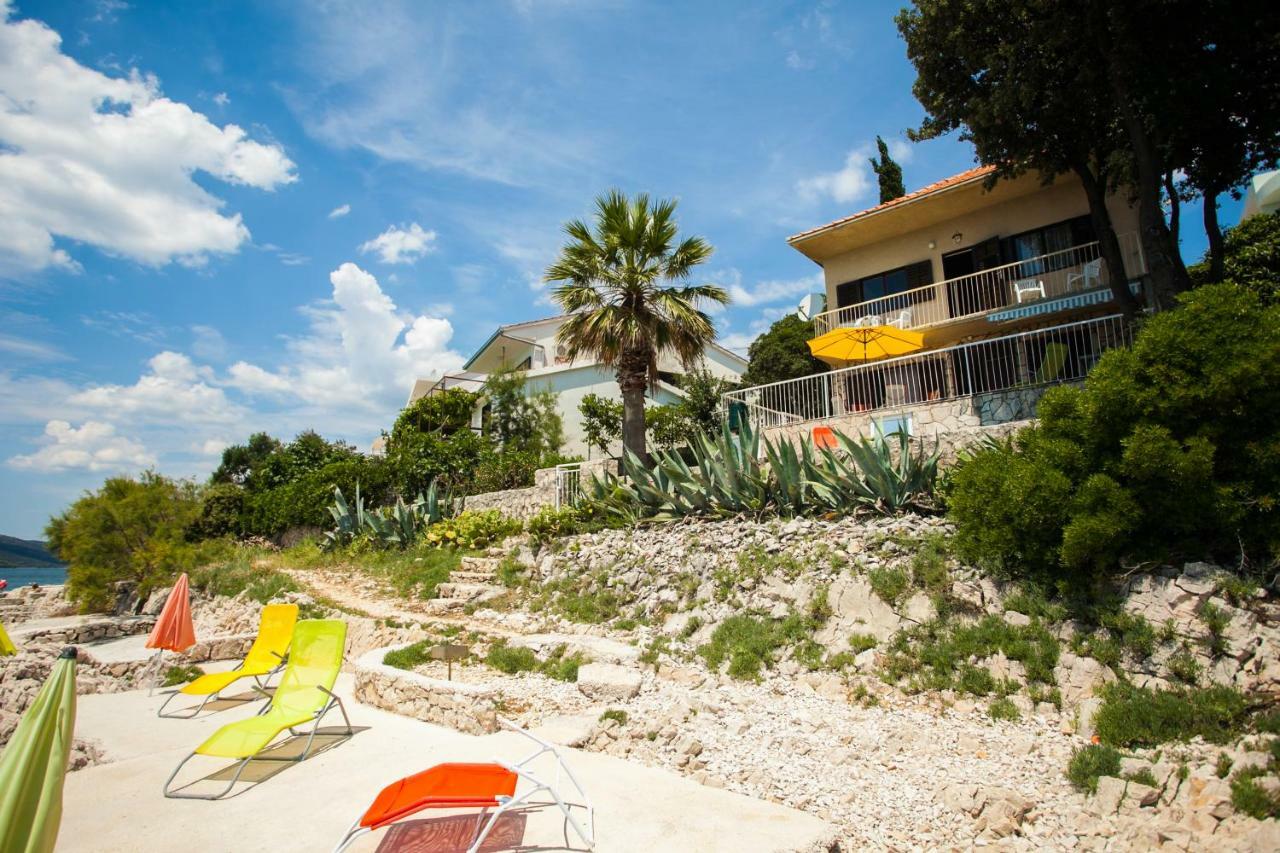 Villa Amarela Seget Vranjica Buitenkant foto